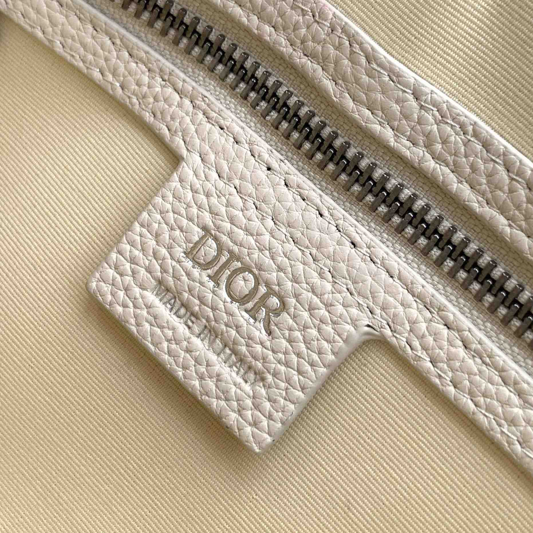 Dior Weekender 25 - DesignerGu