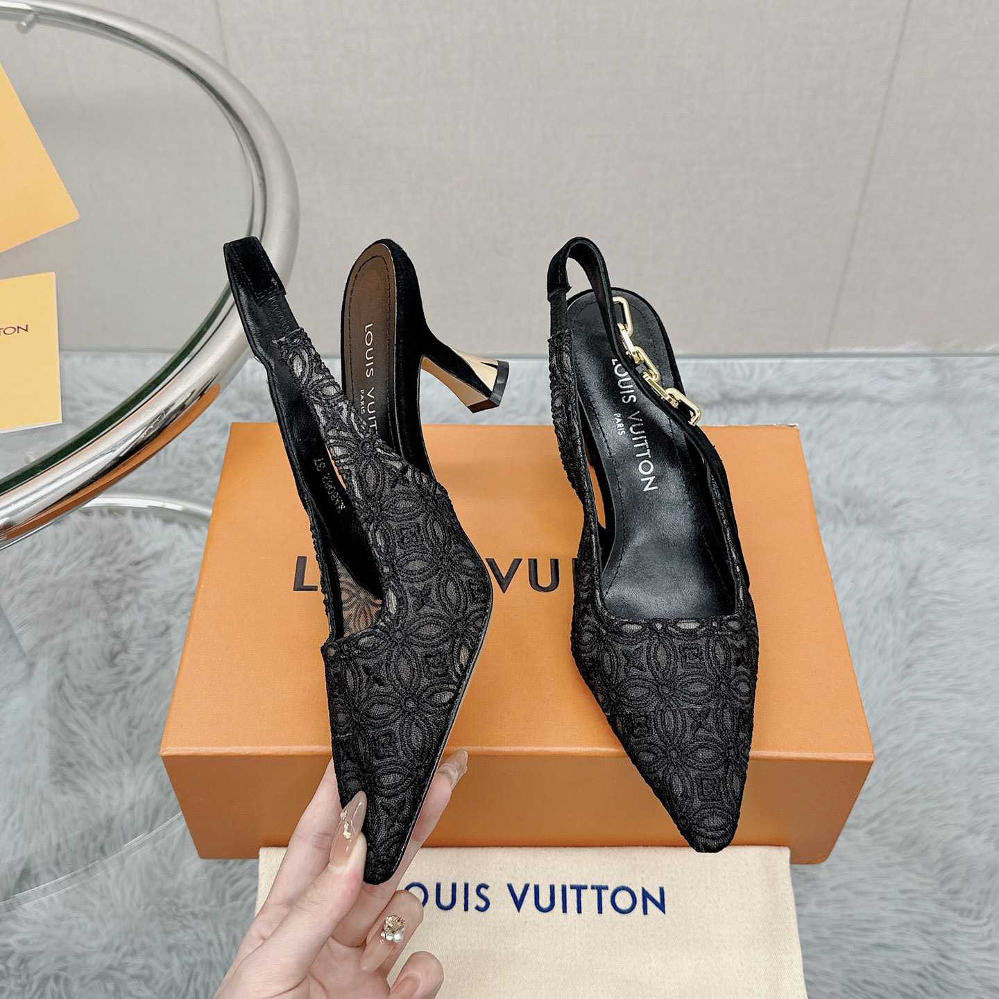 Louis Vuitton Sparkle Slingback Pump   1ACGZE - DesignerGu