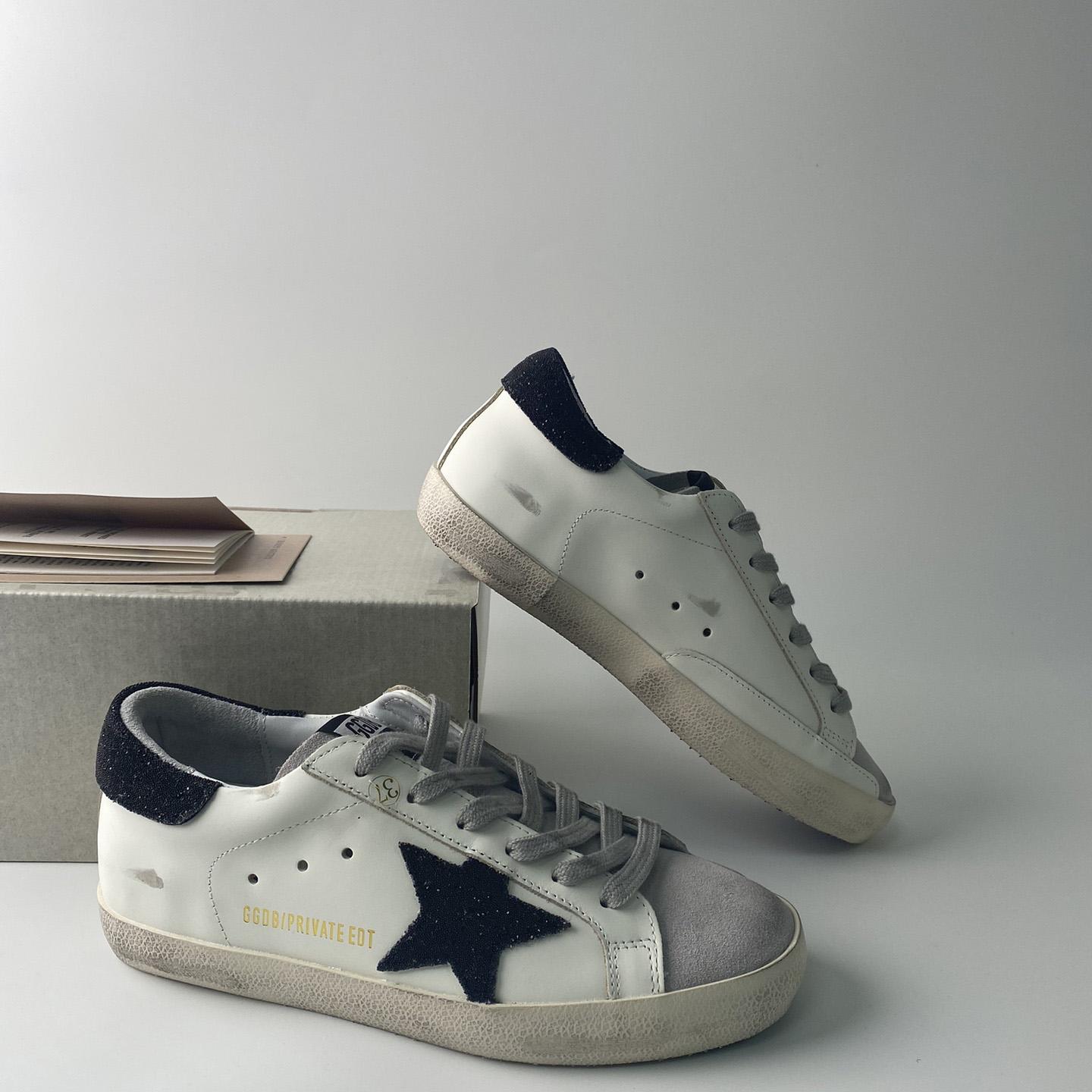 Golden Goose Sneakers - DesignerGu