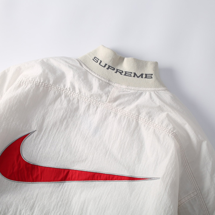 Supreme x Nike Ripstop White Half-Zip Jacket  - DesignerGu