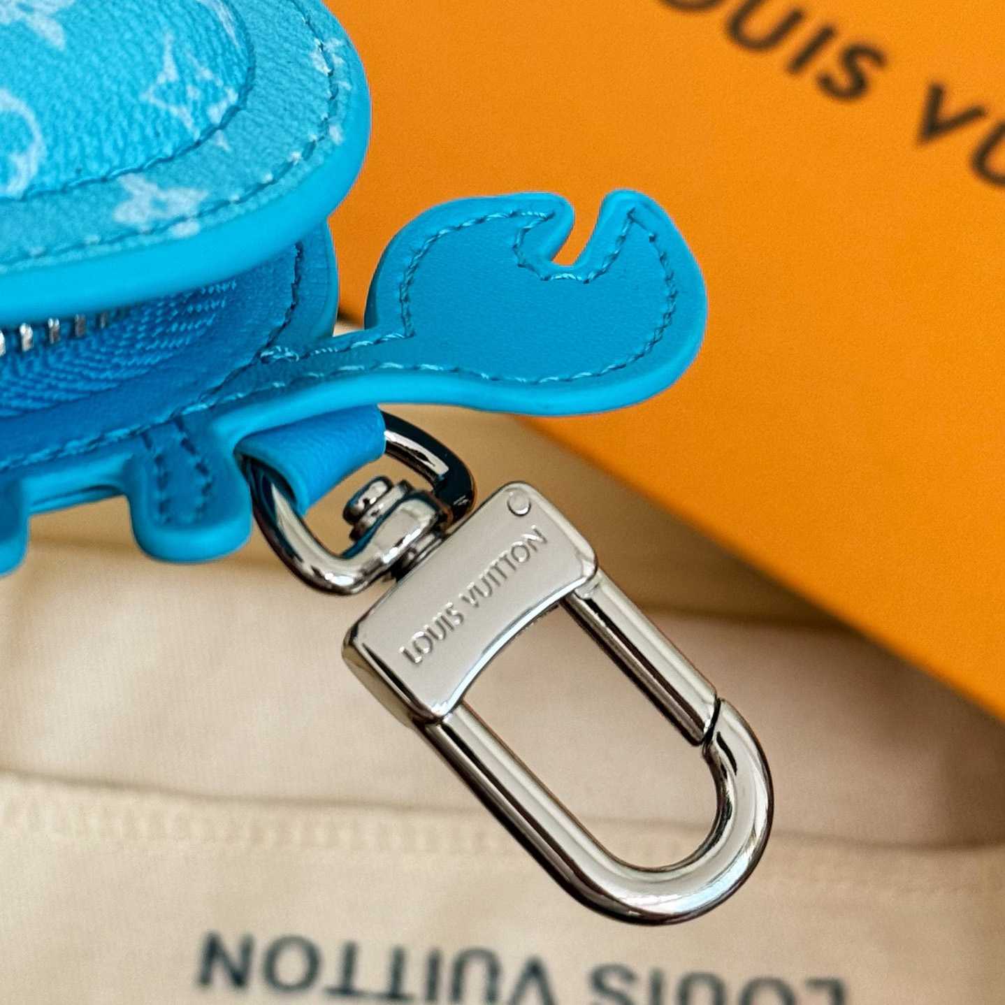 Louis Vuitton LV Crab Bag Charm   M01930 - DesignerGu