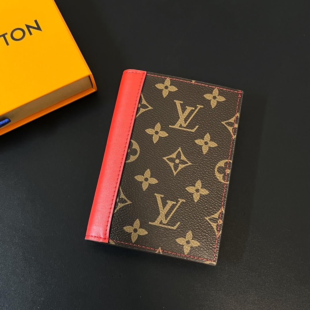 Louis Vuitton Passport Cover   M82862 - DesignerGu