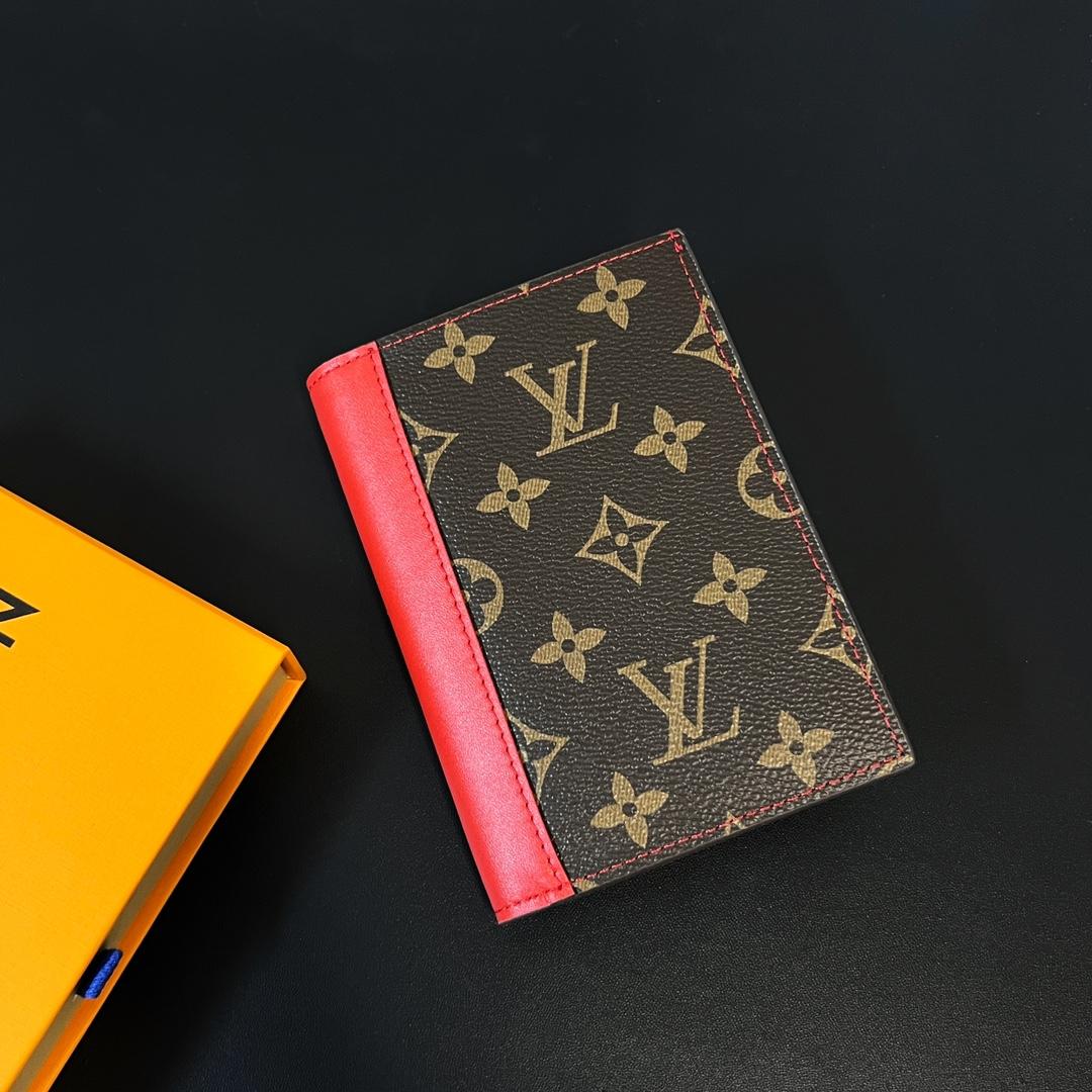 Louis Vuitton Passport Cover   M82862 - DesignerGu