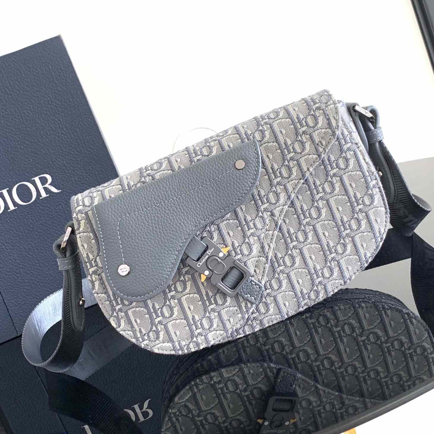 Dior Saddle Messenger Bag - DesignerGu