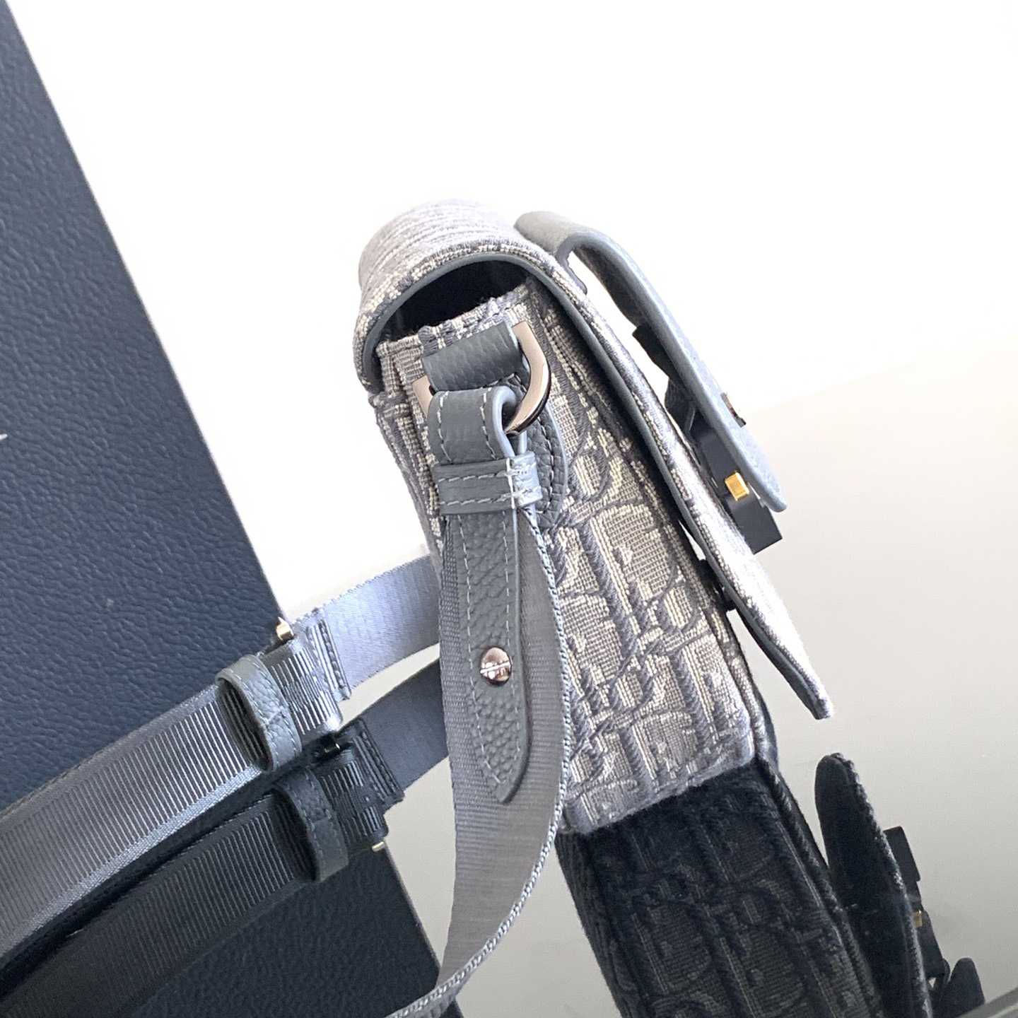 Dior Saddle Messenger Bag - DesignerGu