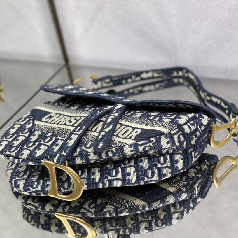 Dior Oblique Saddle Bag   25cm - DesignerGu