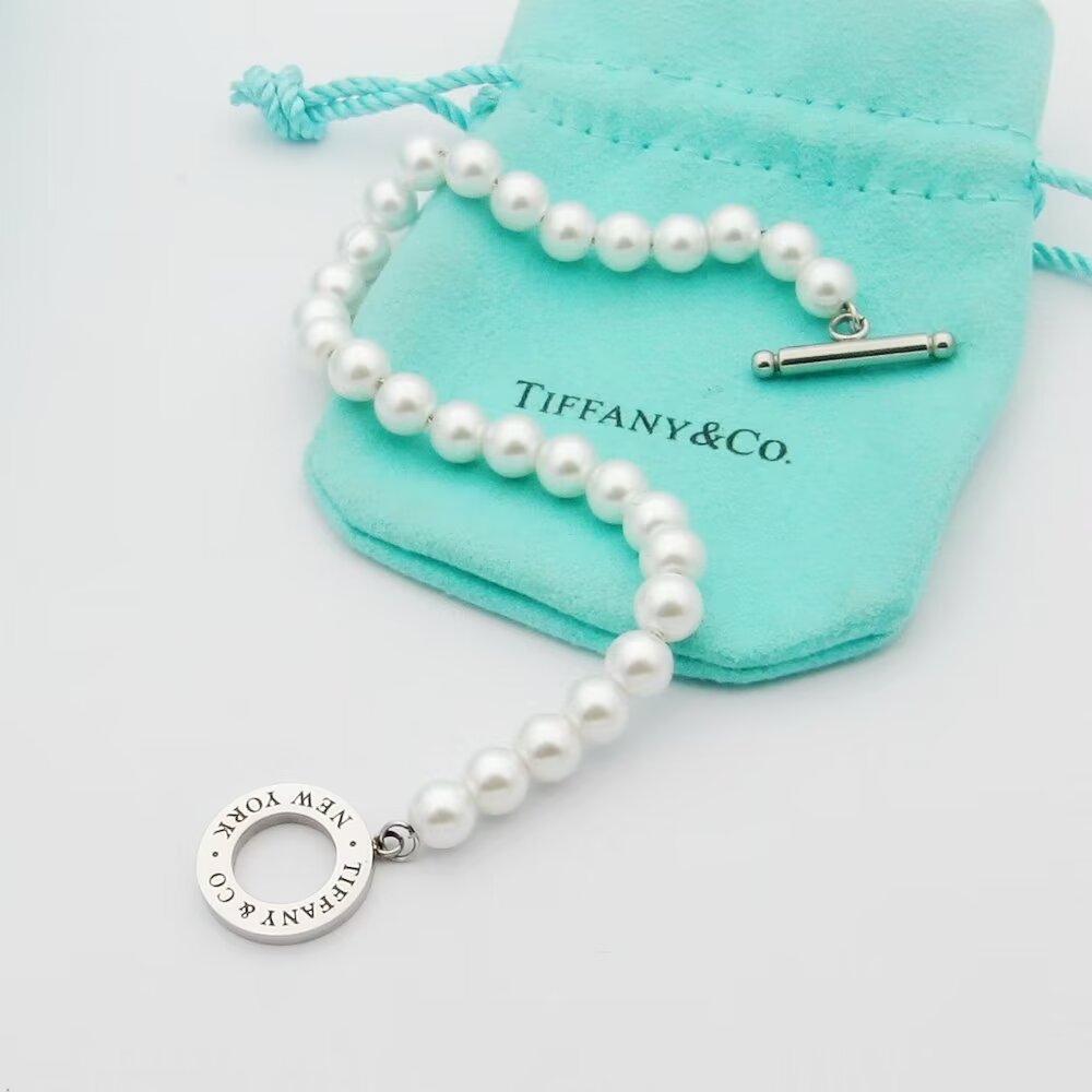 Tiffany & Co. Freshwater Pearl Toggle Bracelet - DesignerGu