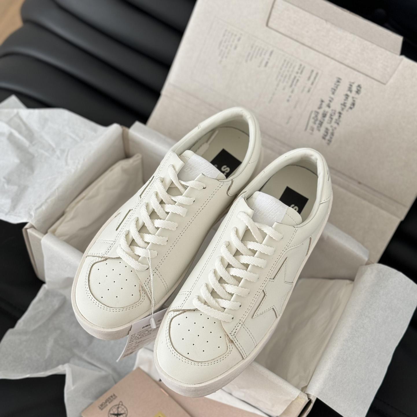 Golden Goose Sneakers - DesignerGu