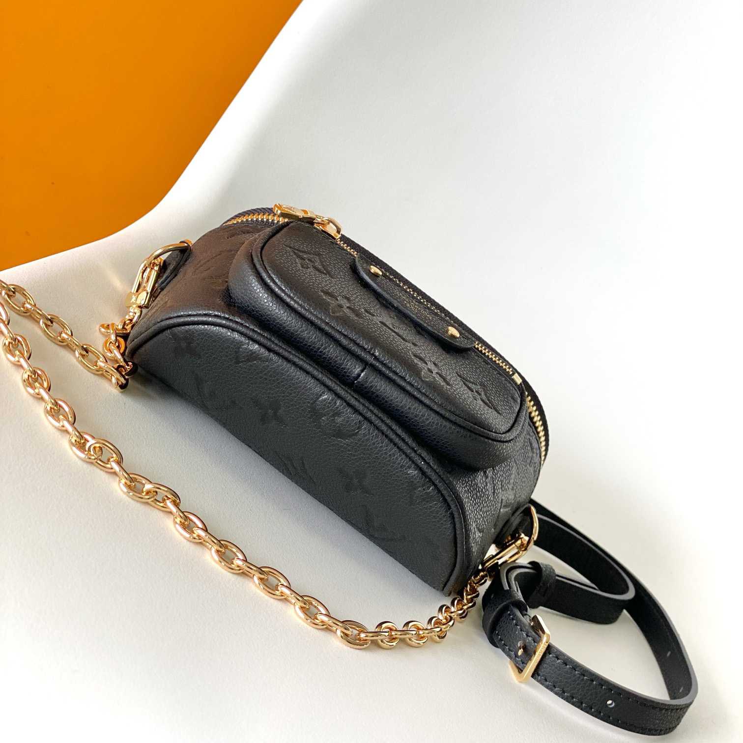 Louis Vuitton Mini Bumbag  M46917 - DesignerGu