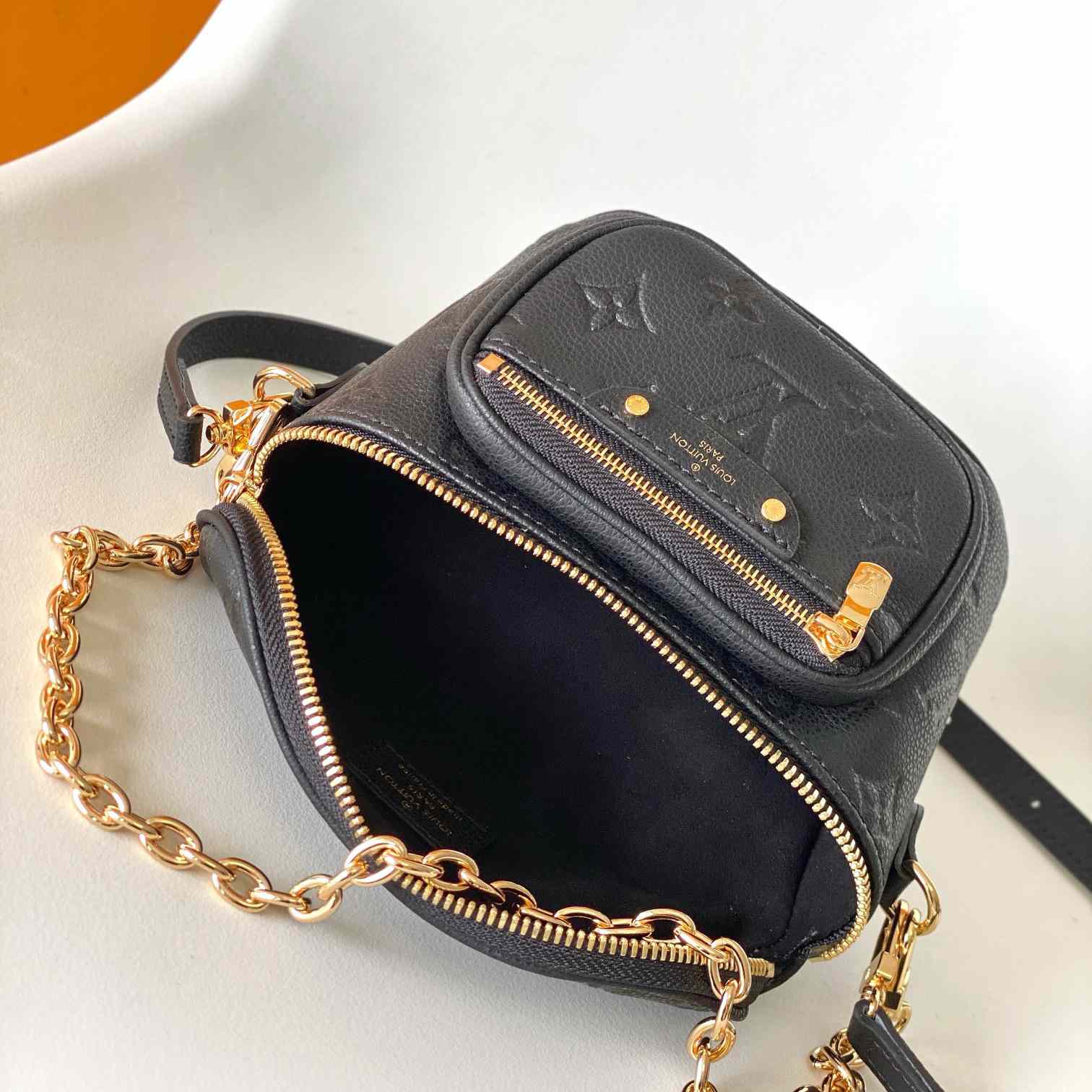 Louis Vuitton Mini Bumbag  M46917 - DesignerGu