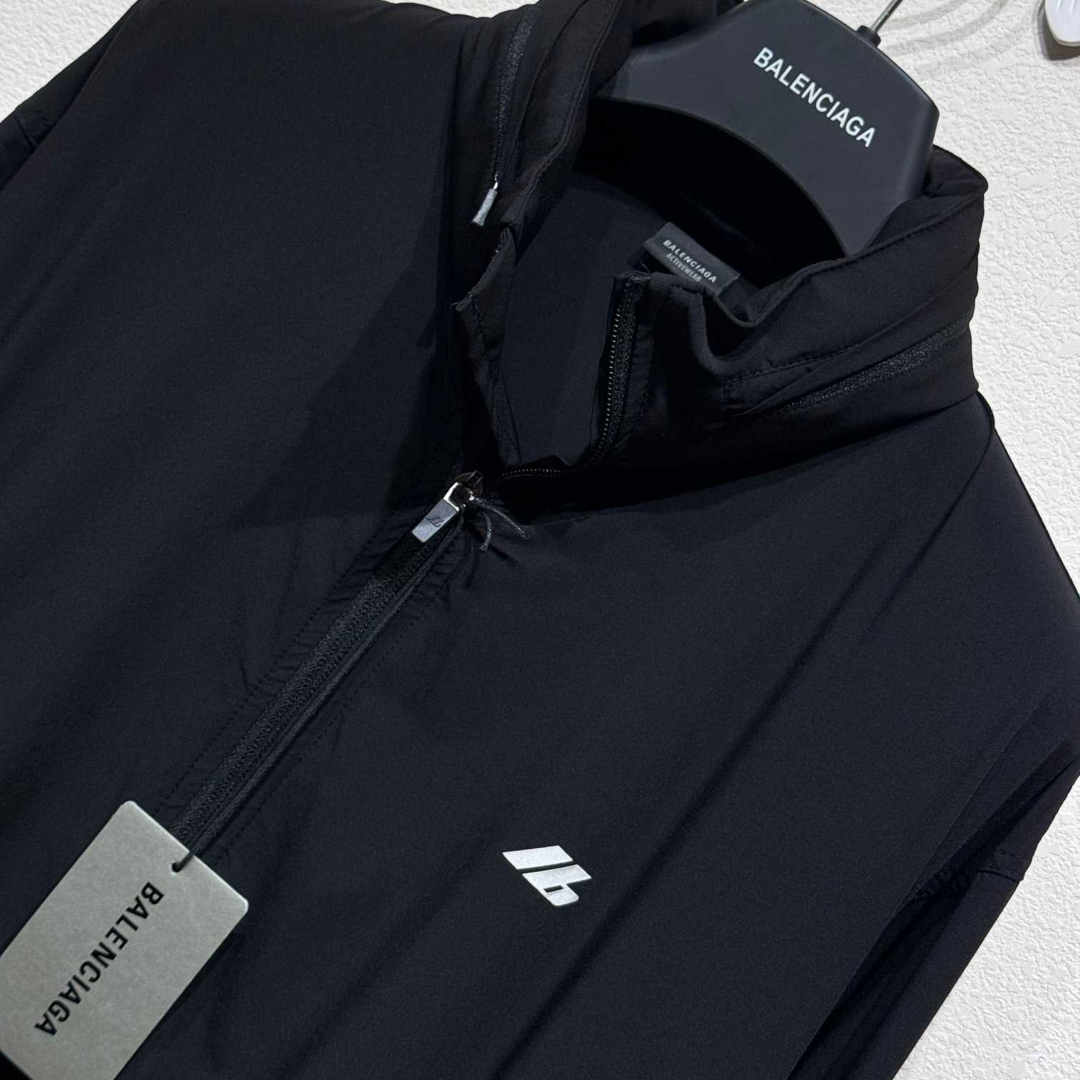 Balenciaga Activewear Windbreaker In Black - DesignerGu