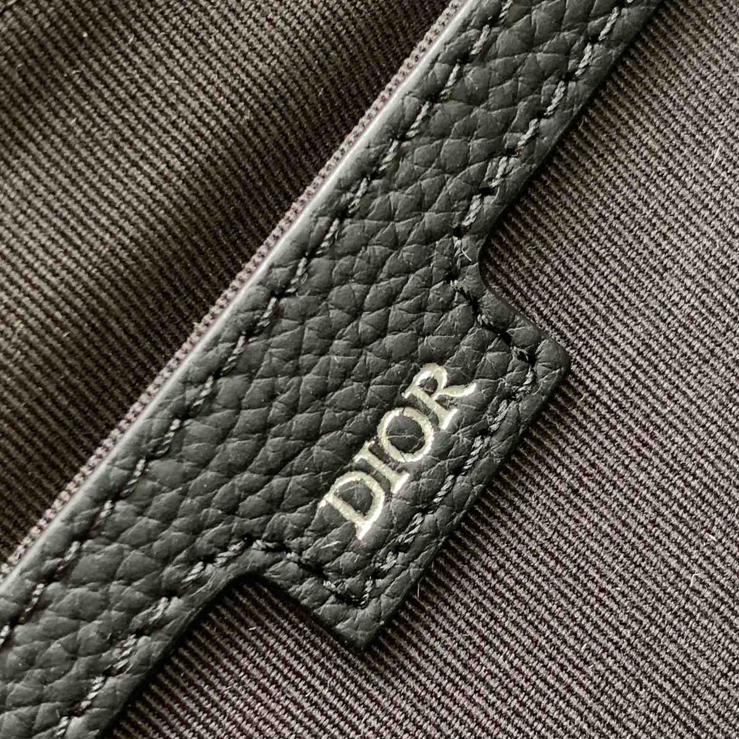 Dior Saddle Messenger Bag - DesignerGu