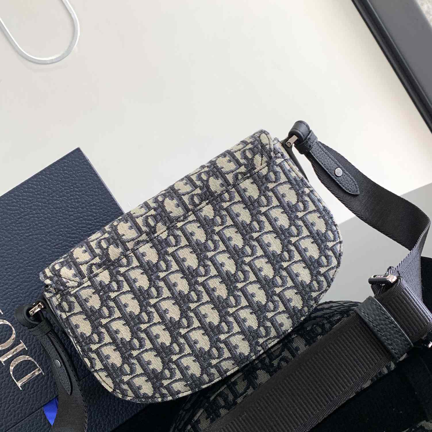 Dior Saddle Messenger Bag - DesignerGu