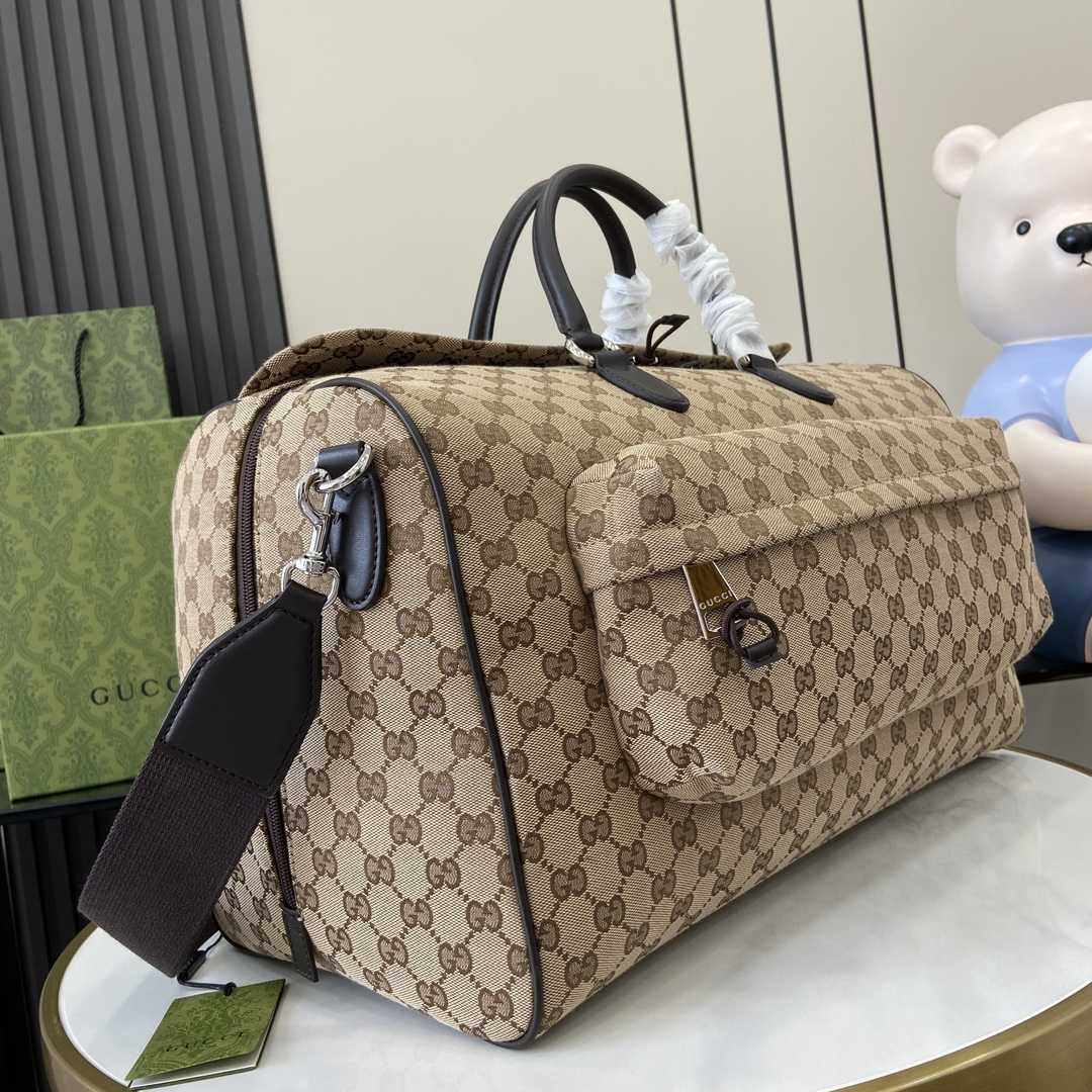 Gucci Medium GG Duffle Bag - DesignerGu