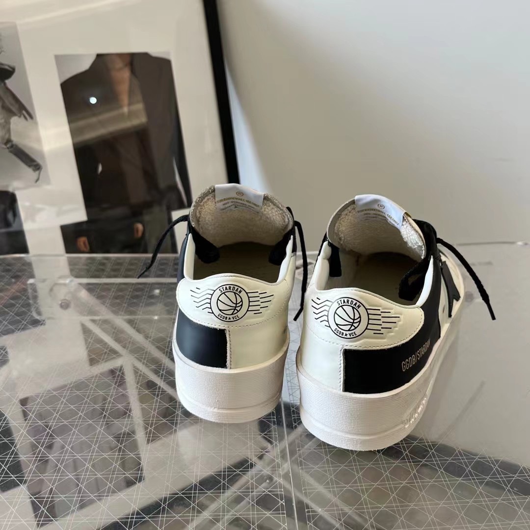 Golden Goose Sneakers - DesignerGu