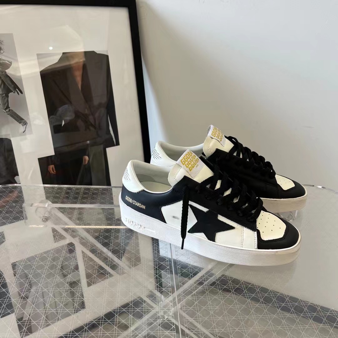 Golden Goose Sneakers - DesignerGu