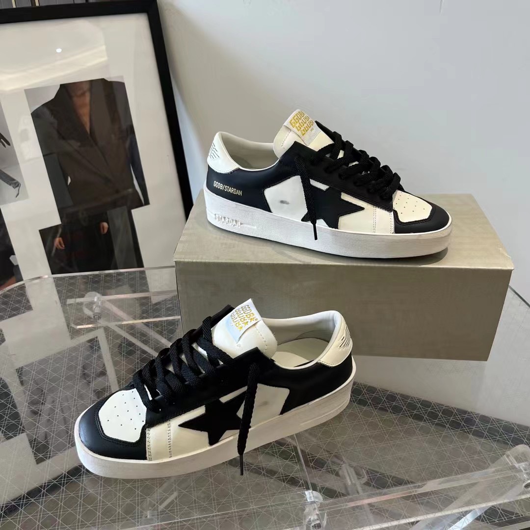 Golden Goose Sneakers - DesignerGu