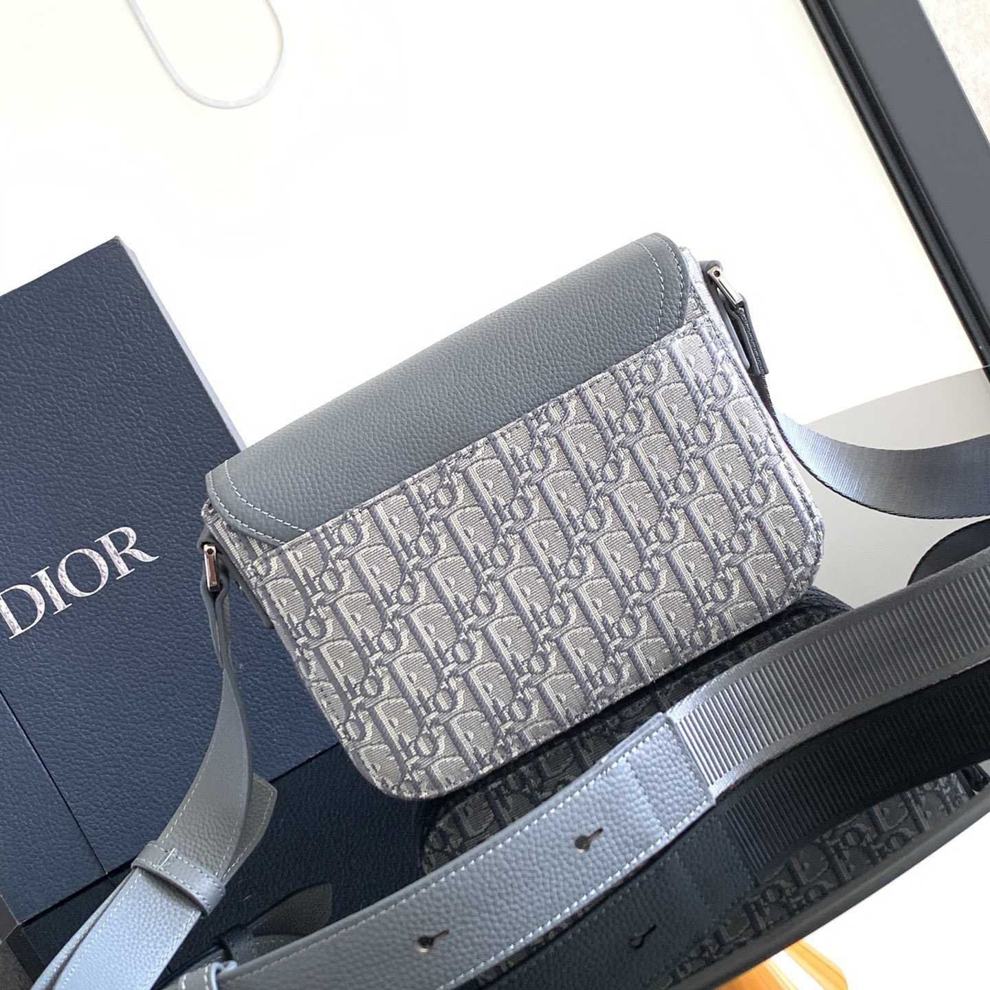 Dior Small Saddle Messenger Bag With Flap - DesignerGu