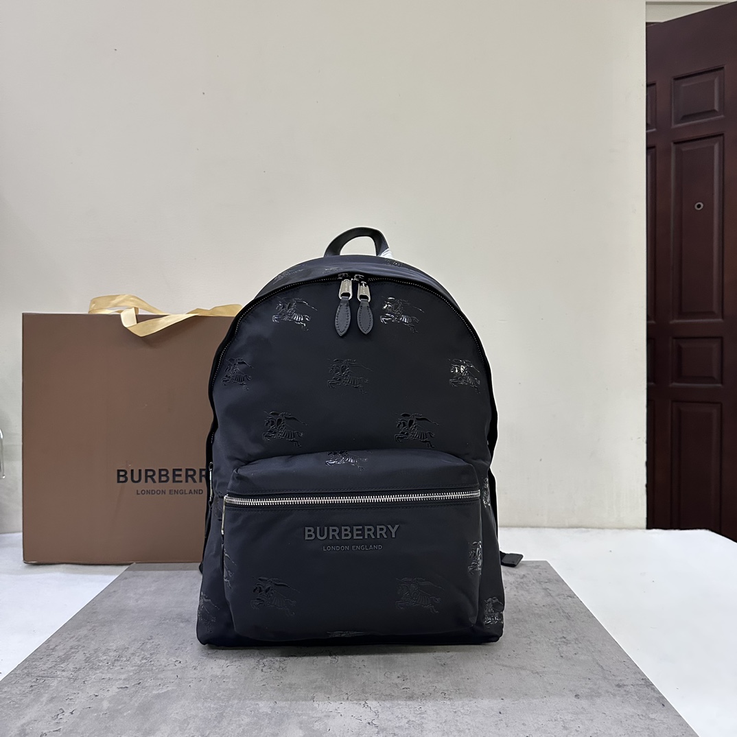 Burberry EKD Backpack - DesignerGu