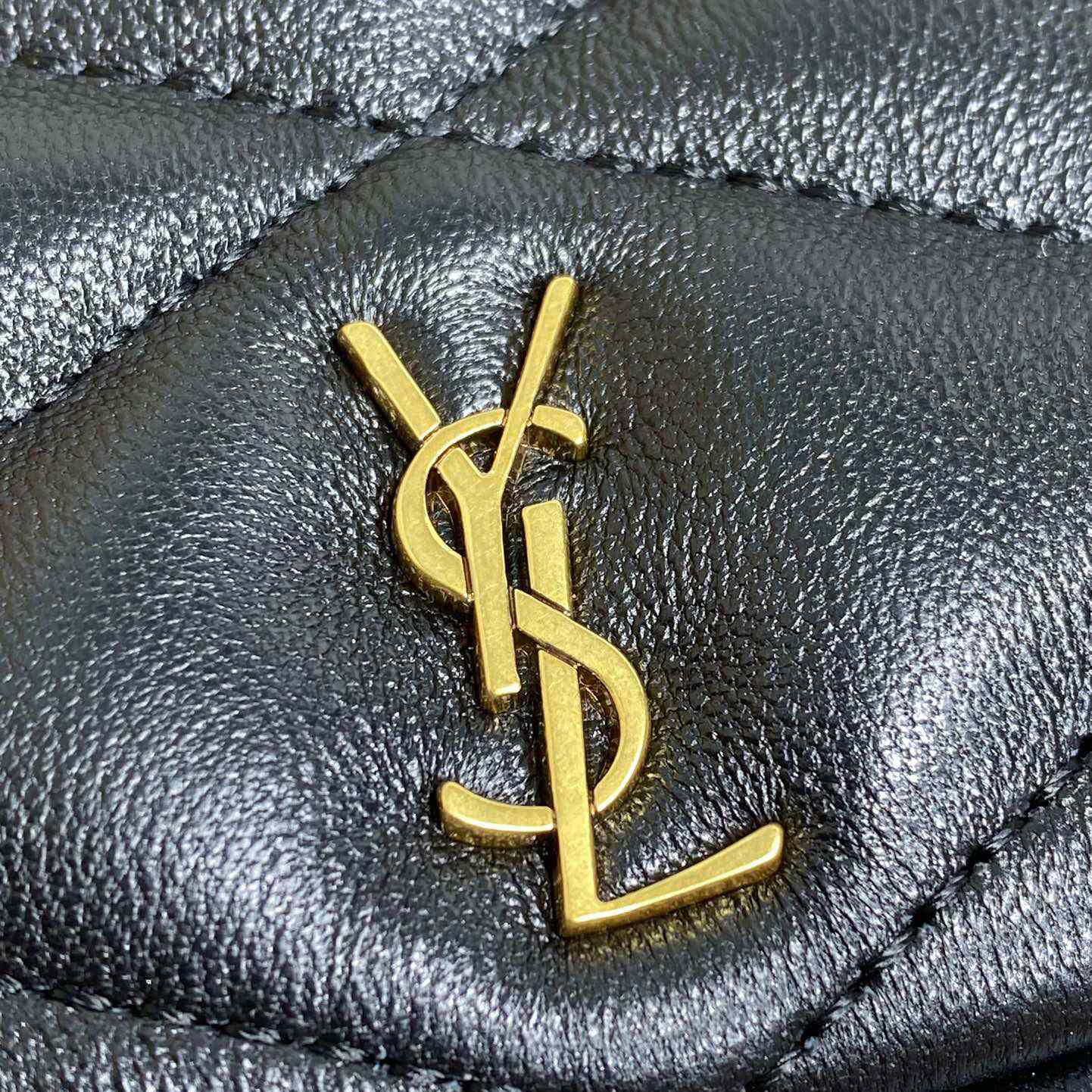 Saint Laurent Sade Hobo In Lambskin - DesignerGu