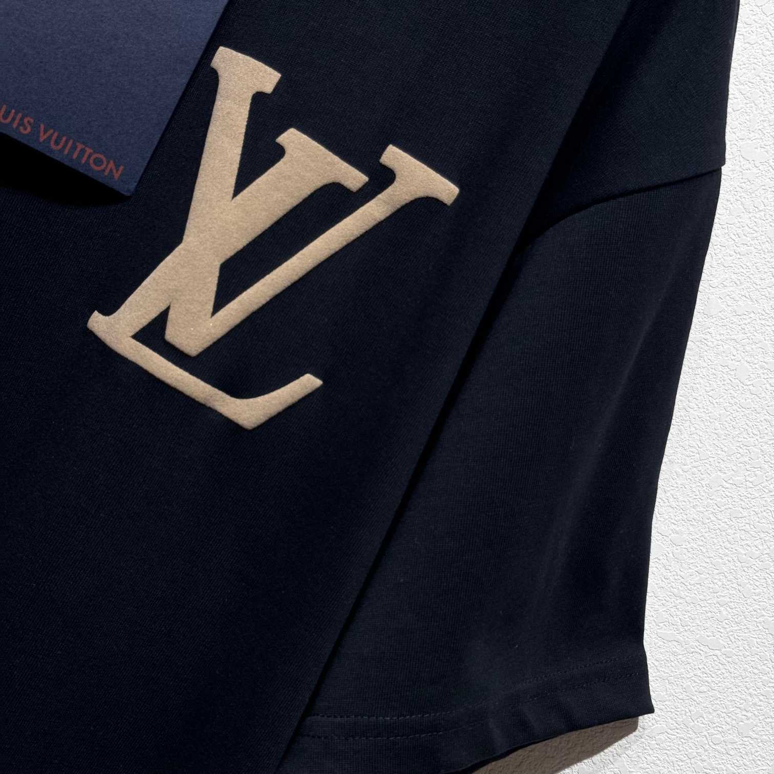 Louis Vuitton Cotton T-Shirt   - DesignerGu