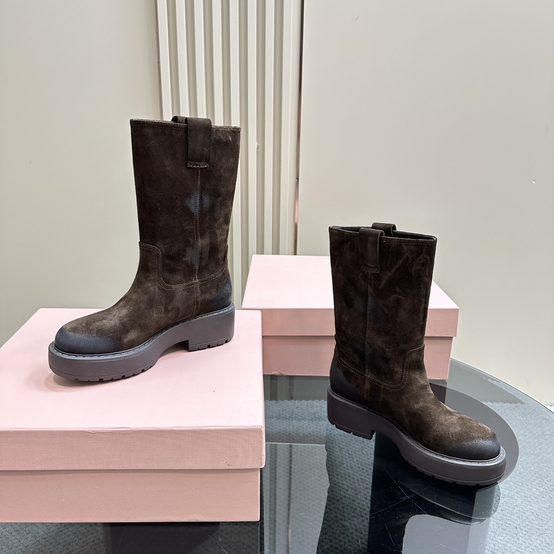 Miu Miu Suede Boots - DesignerGu