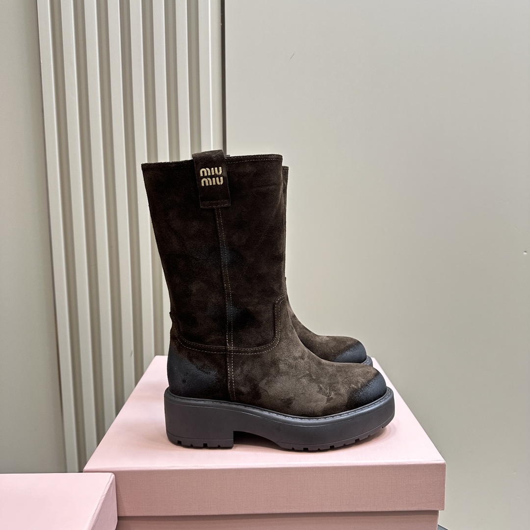 Miu Miu Suede Boots - DesignerGu