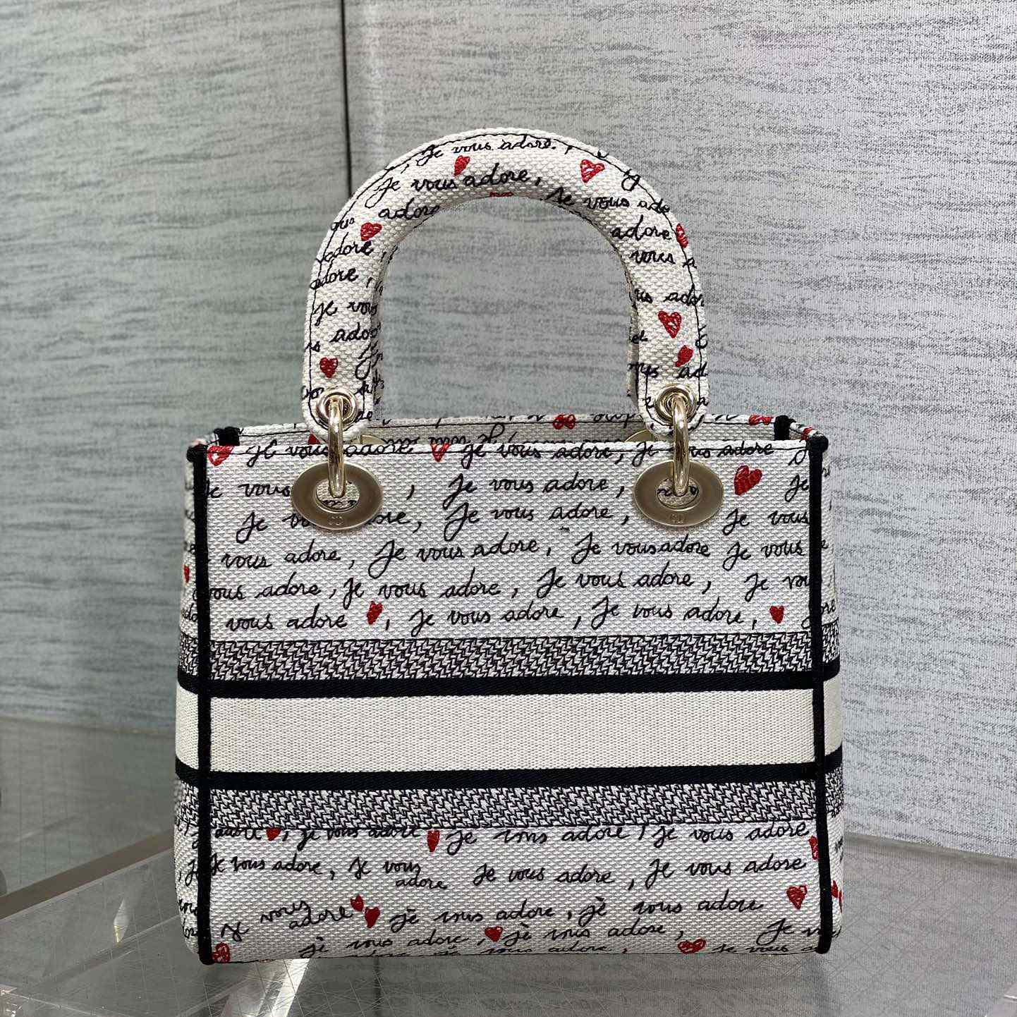 Dior Dioramour Medium Lady D-Lite Bag - DesignerGu