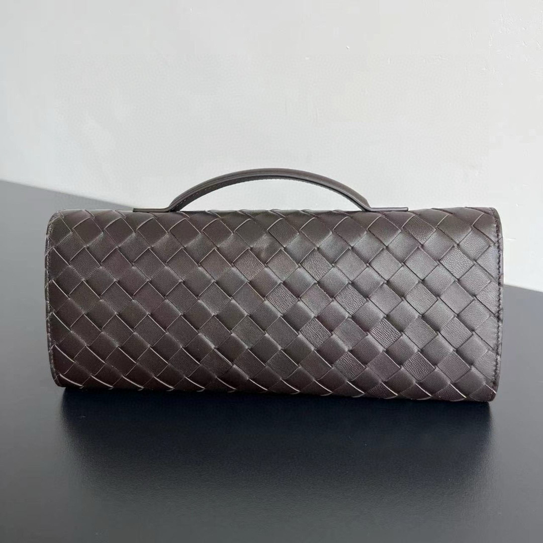 Bottega Veneta Long Clutch Andiamo With Handle - DesignerGu