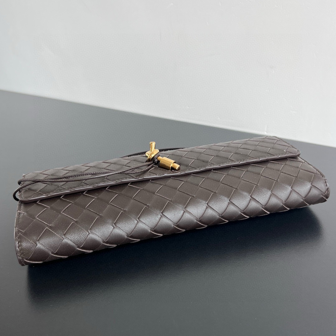 Bottega Veneta Long Clutch Andiamo With Handle - DesignerGu