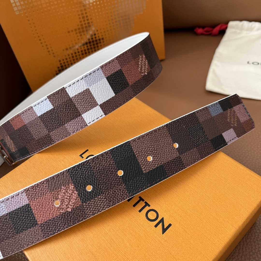 Louis Vuitton LV Initiales 40mm Reversible Belt - DesignerGu