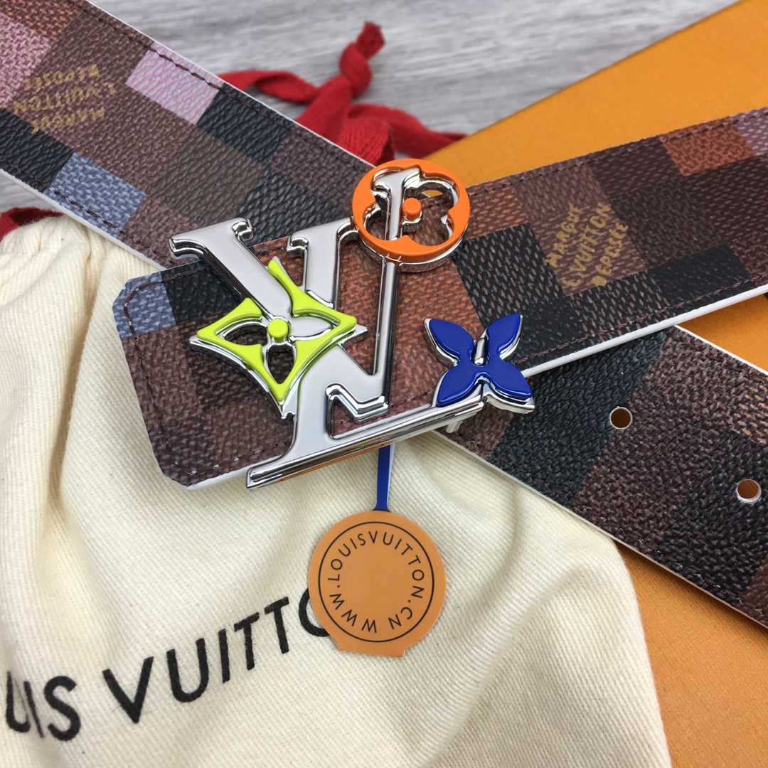 Louis Vuitton LV Initiales 40mm Reversible Belt - DesignerGu