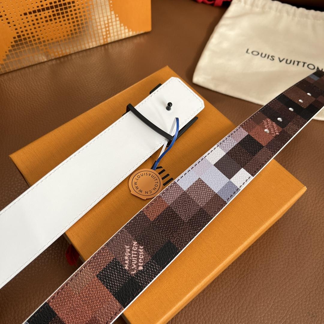 Louis Vuitton LV Initiales 40mm Reversible Belt - DesignerGu