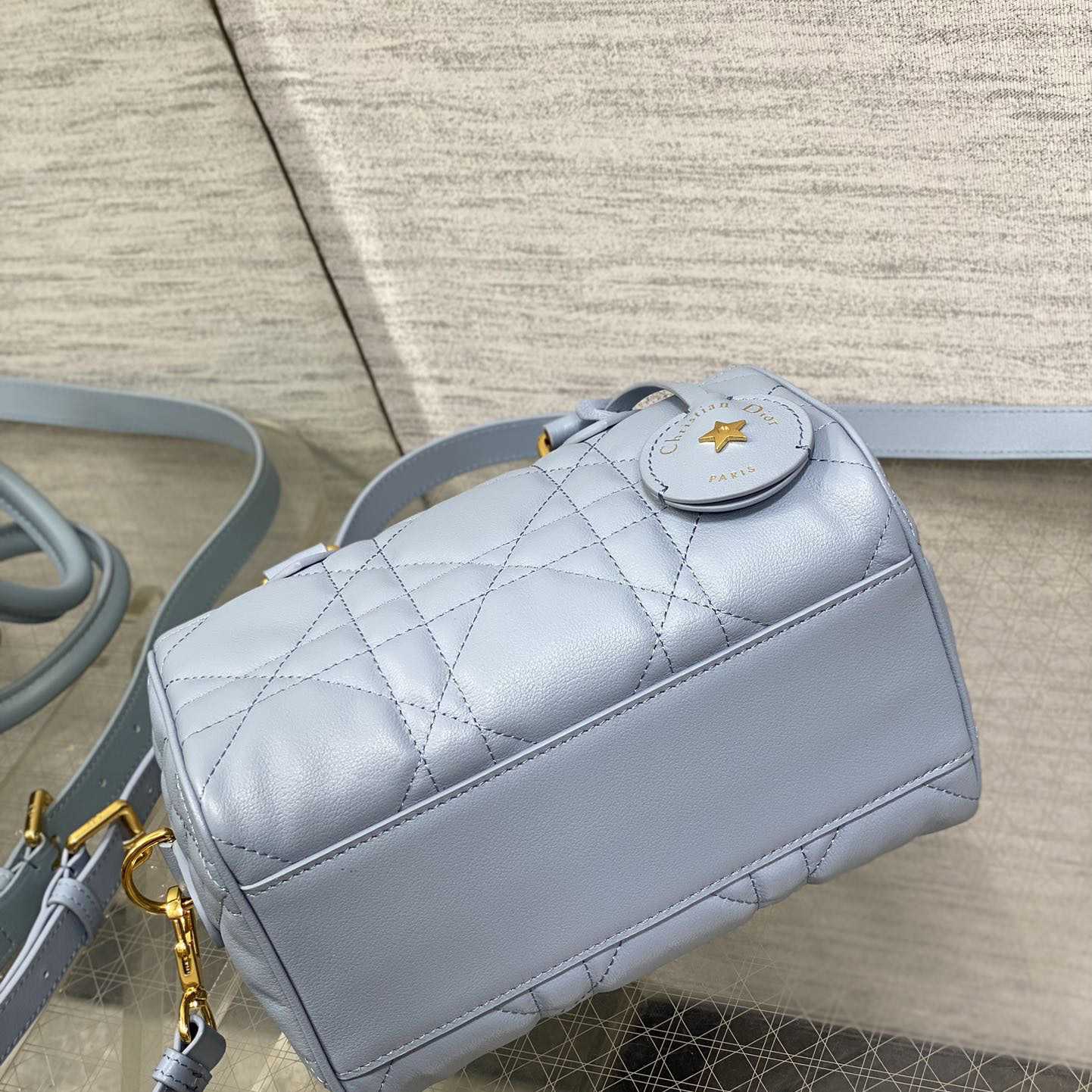 Dior Groove 20 Bag - DesignerGu