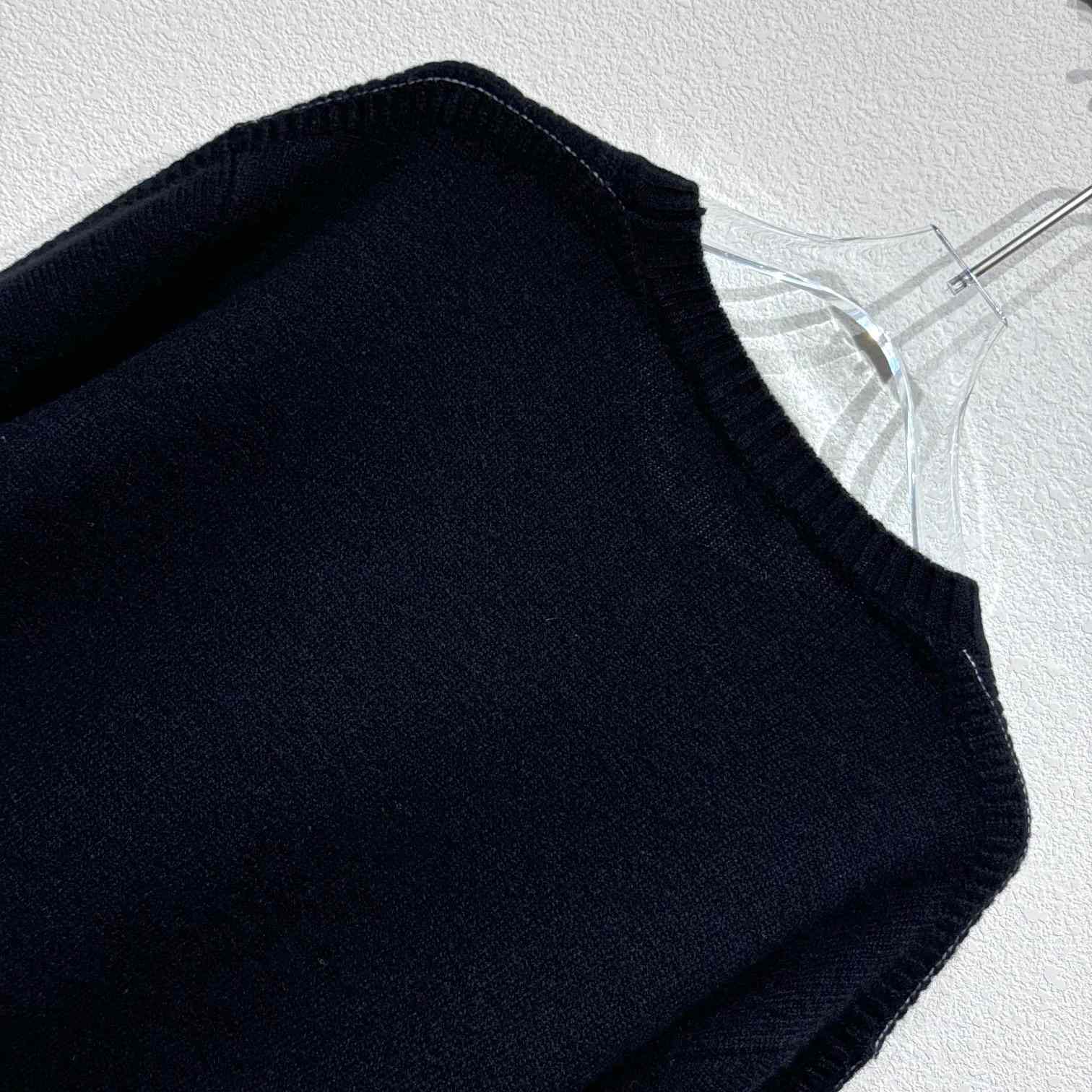 Loro Piana Sweater - DesignerGu