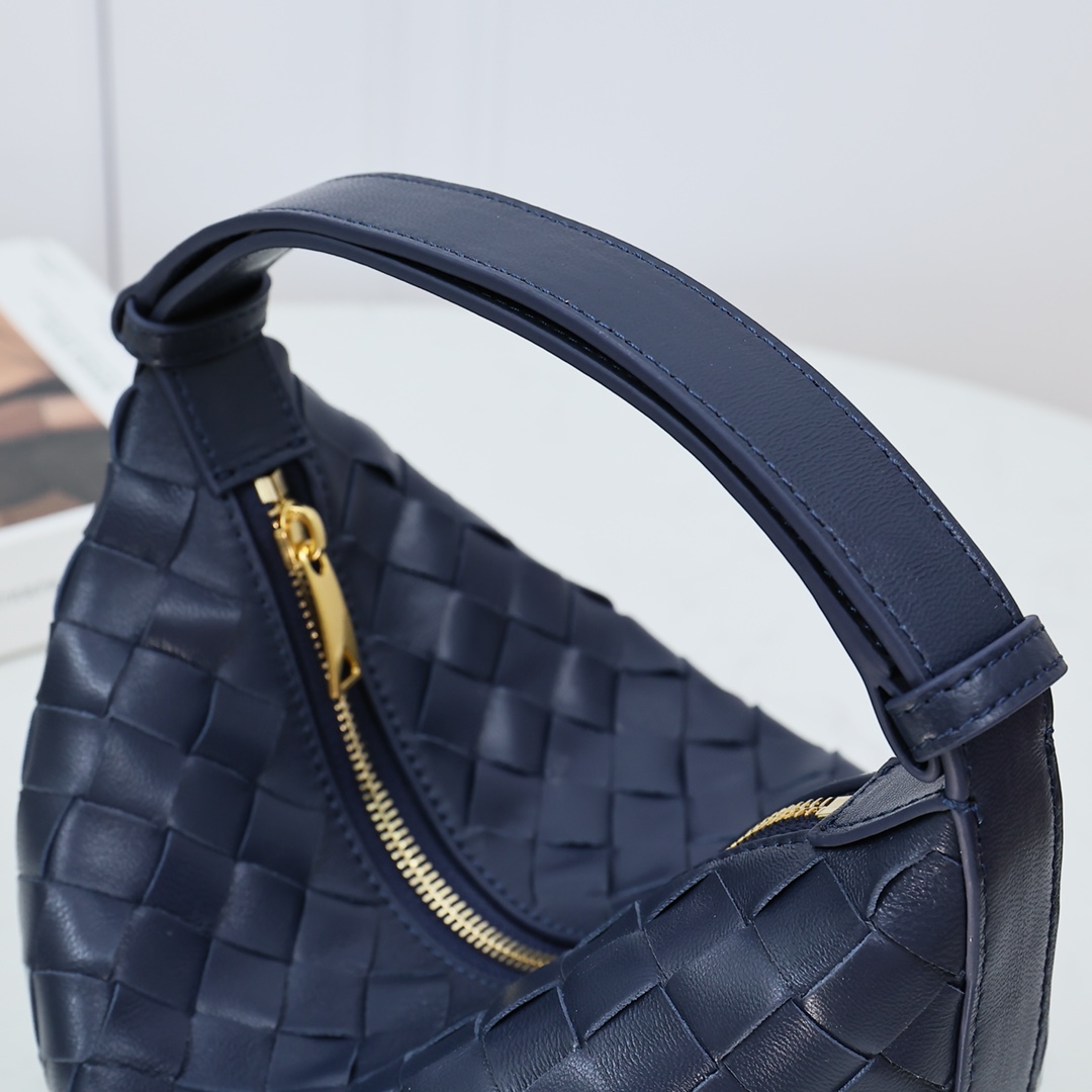 Bottega Veneta Mini Wallace - DesignerGu