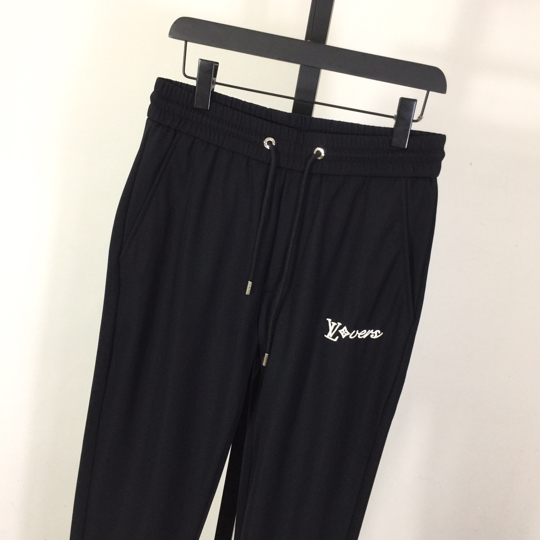 Louis Vuitton Cotton Pants - DesignerGu