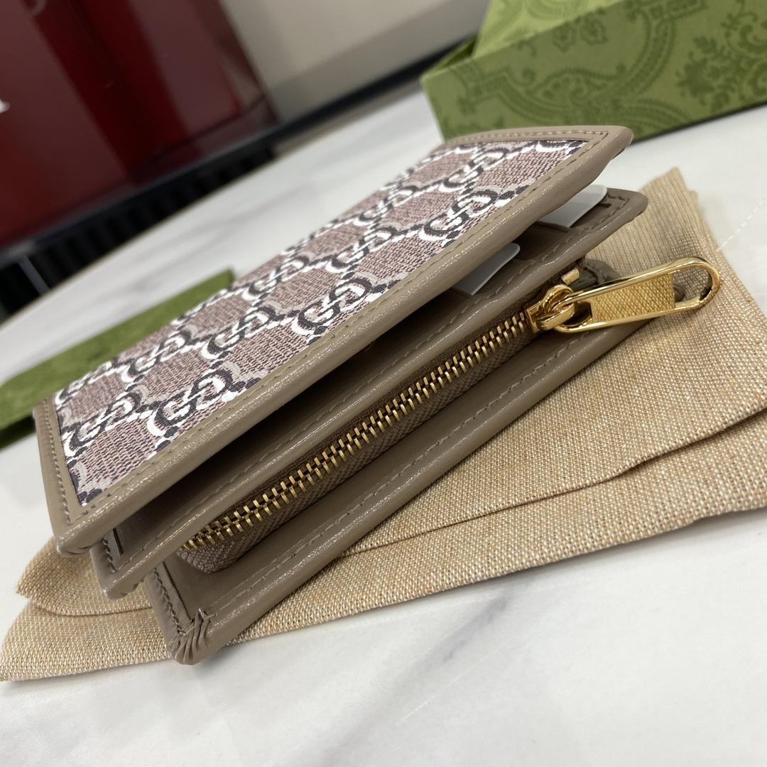 Gucci Medium Wallet With GG Shadow - DesignerGu