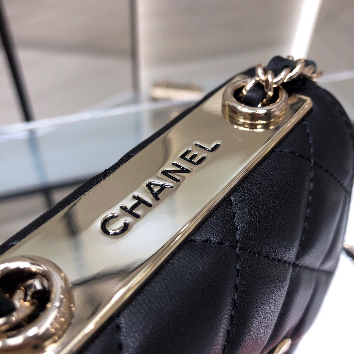 Chanel Flap Bag （11*11*5cm） - DesignerGu