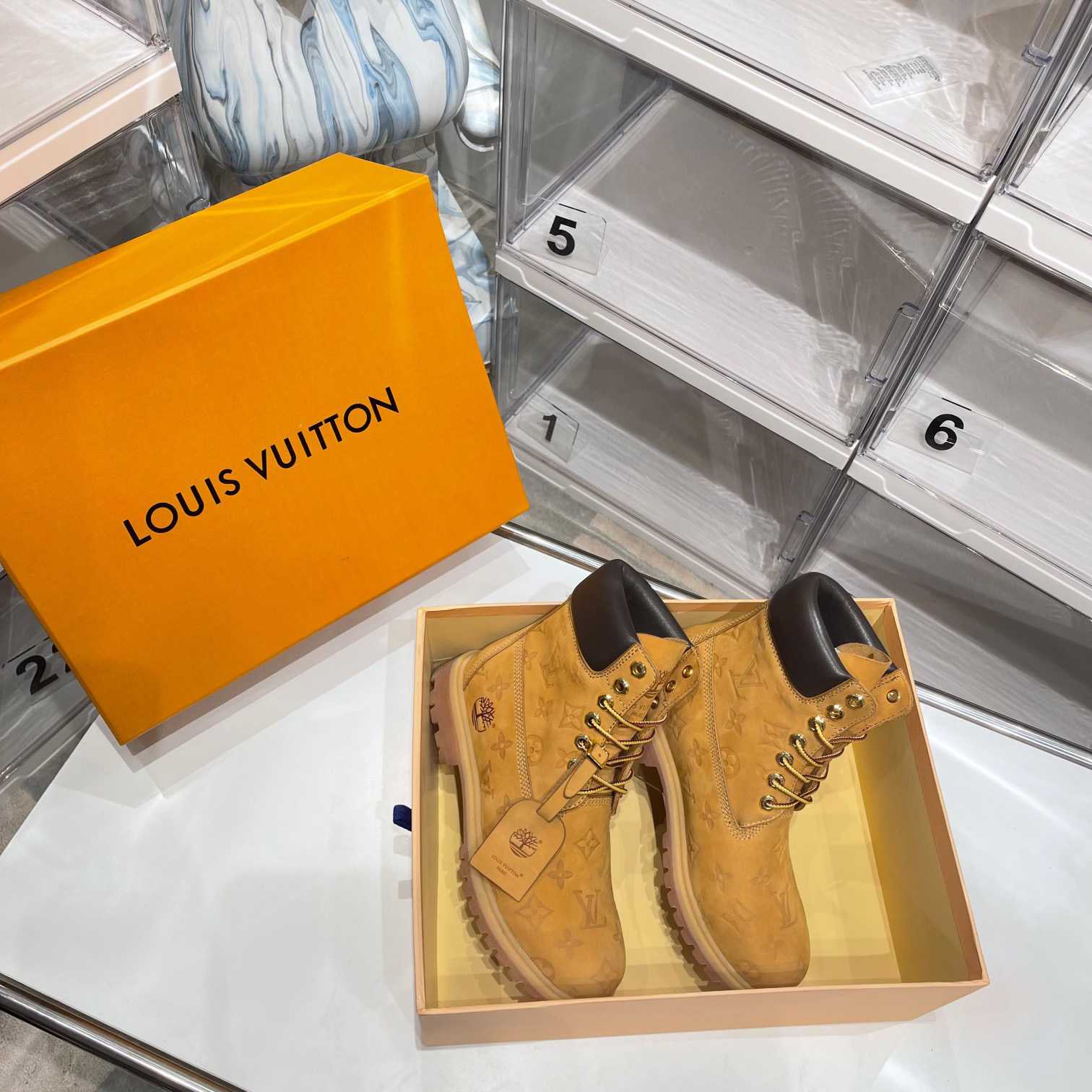 Louis Vuitton Timberland  Ankle Boot - DesignerGu