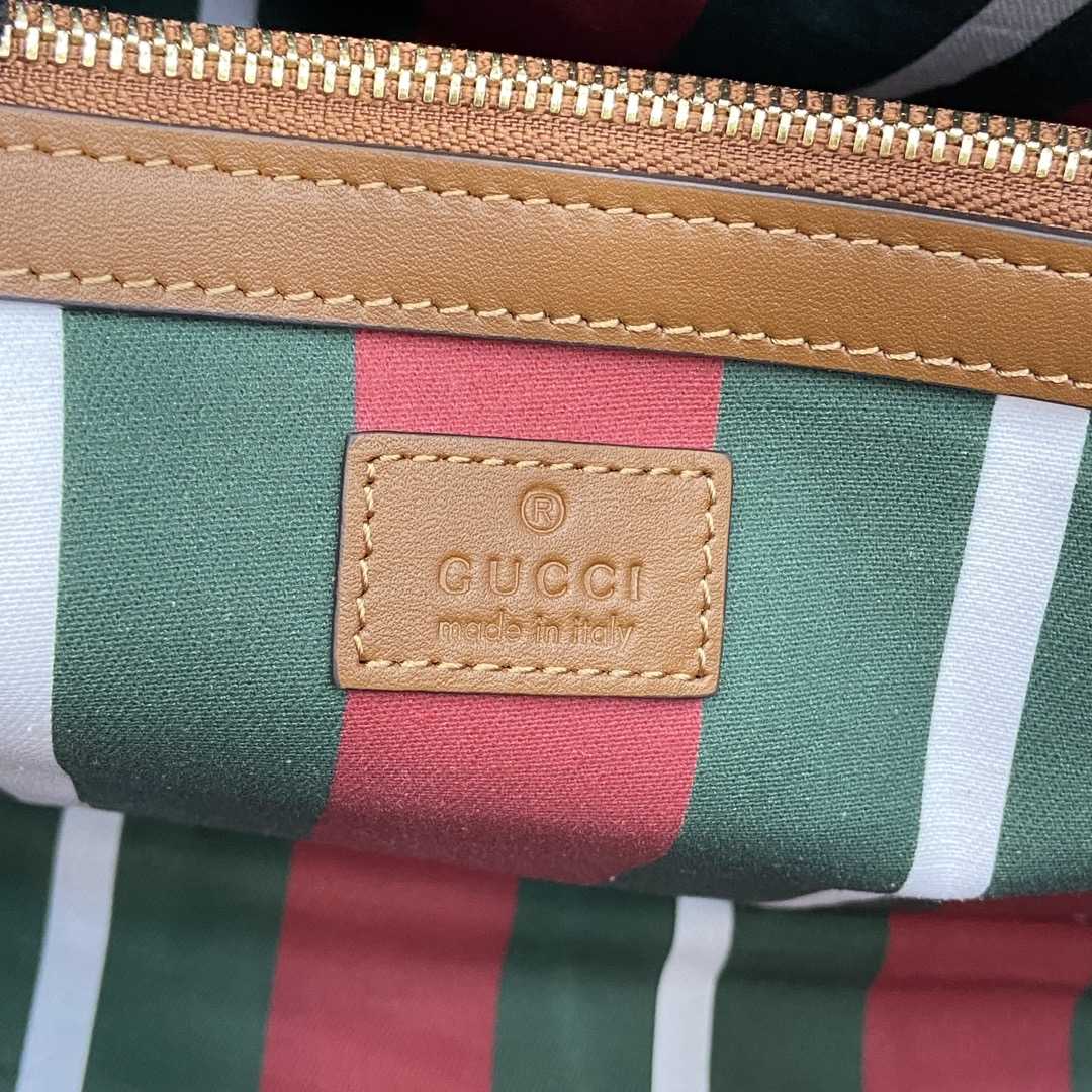 Gucci GG Emblem Medium Tote Bag - DesignerGu