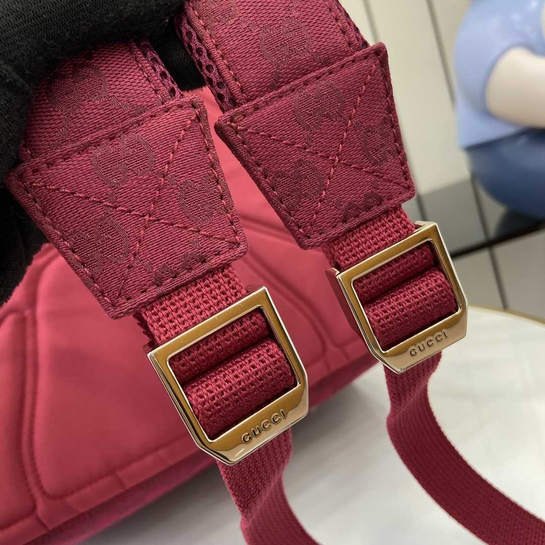 Gucci Medium Backpack With Gucci Logo - DesignerGu