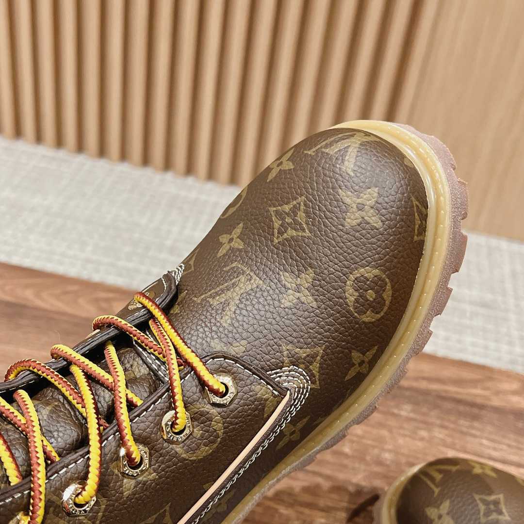 Louis Vuitton x Timberland Ankle Boot - DesignerGu