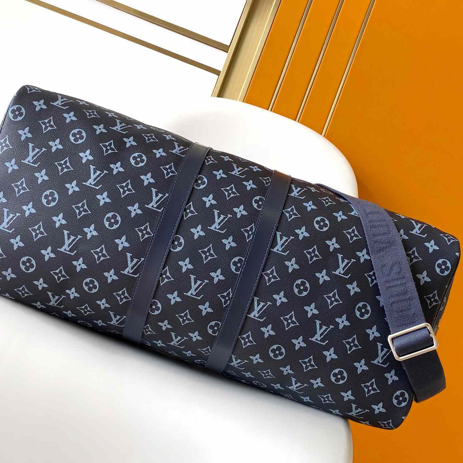 Louis Vuitton Keepall Bandoulière 55   M11558 - DesignerGu