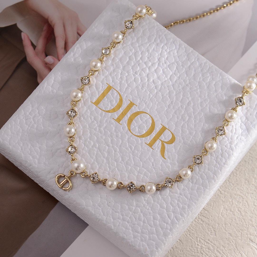 Dior Petit CD Treasure Necklace - DesignerGu