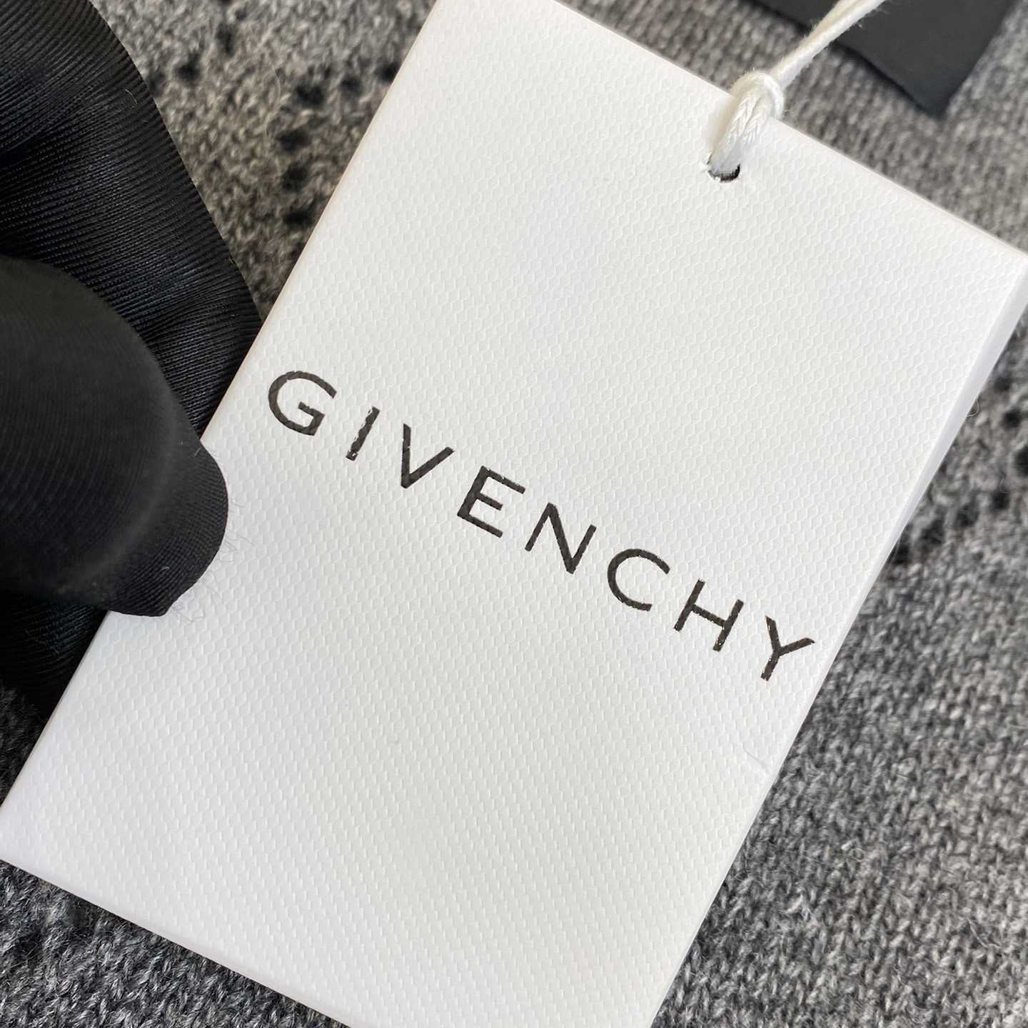 Givenchy Cropped Sweater In Wool - DesignerGu