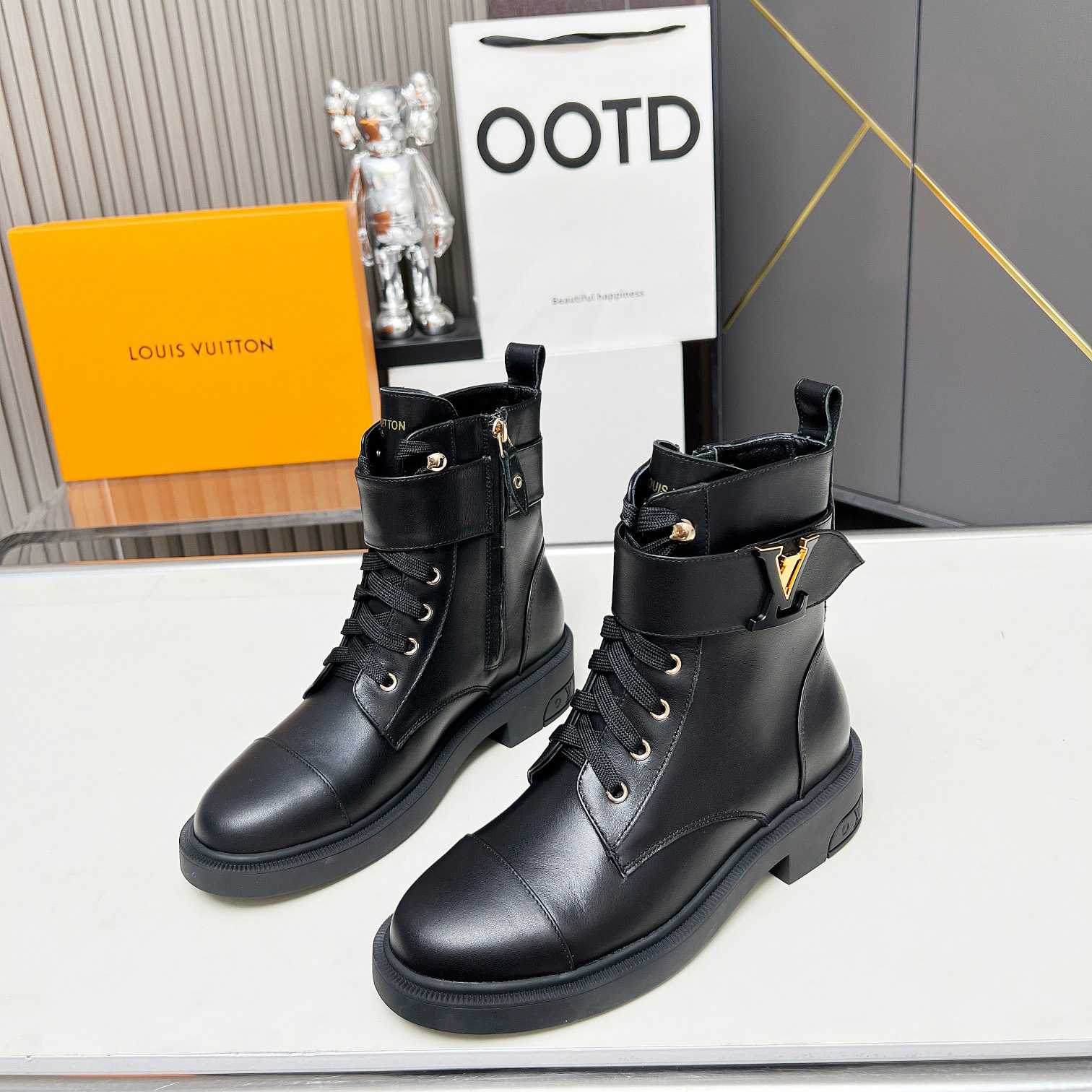 Louis Vuitton Citizen Flat Ranger Boot    1ADCJ6 - DesignerGu