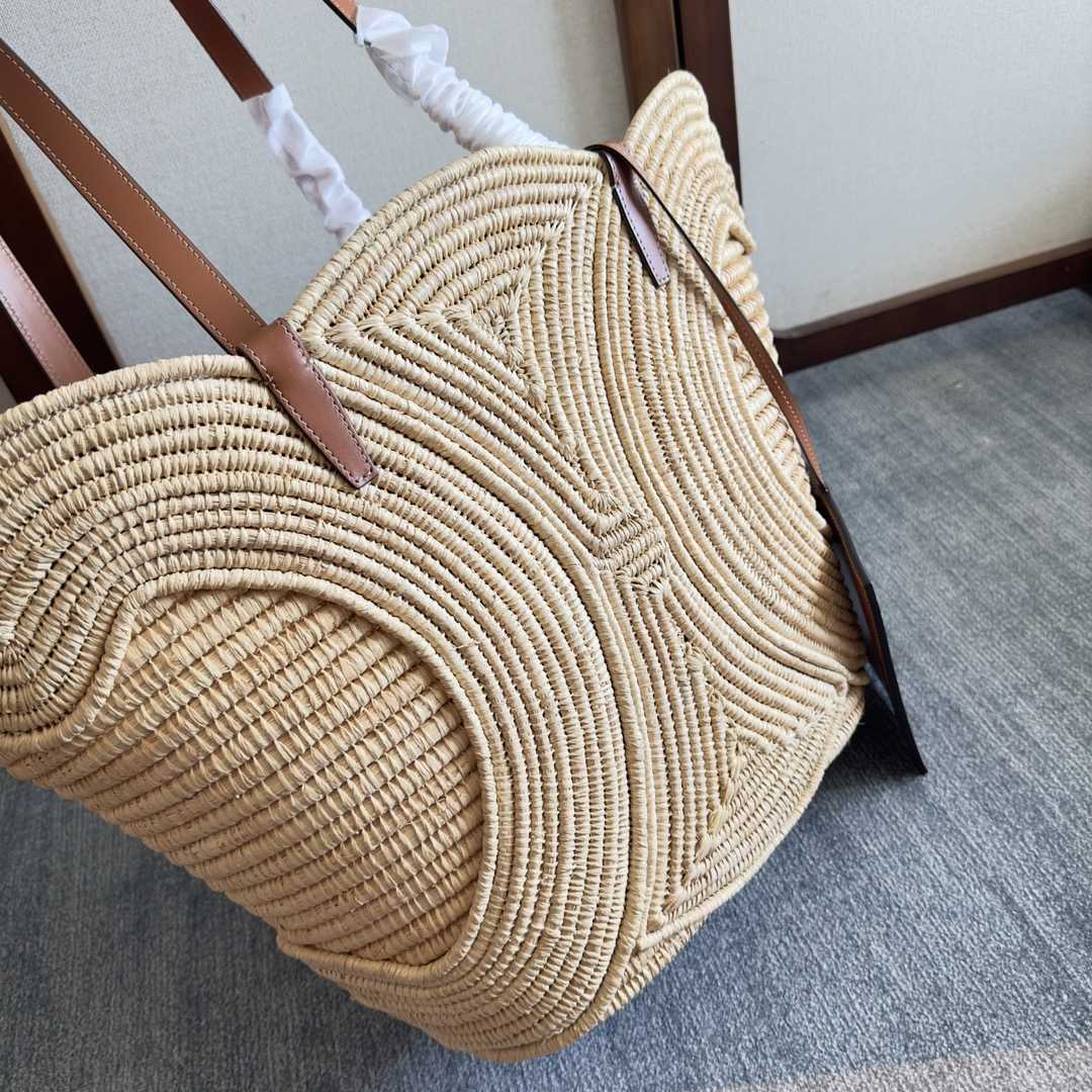 Celine Classic Panier Medium Braided Triomphe In Raffia And Calfskin - DesignerGu