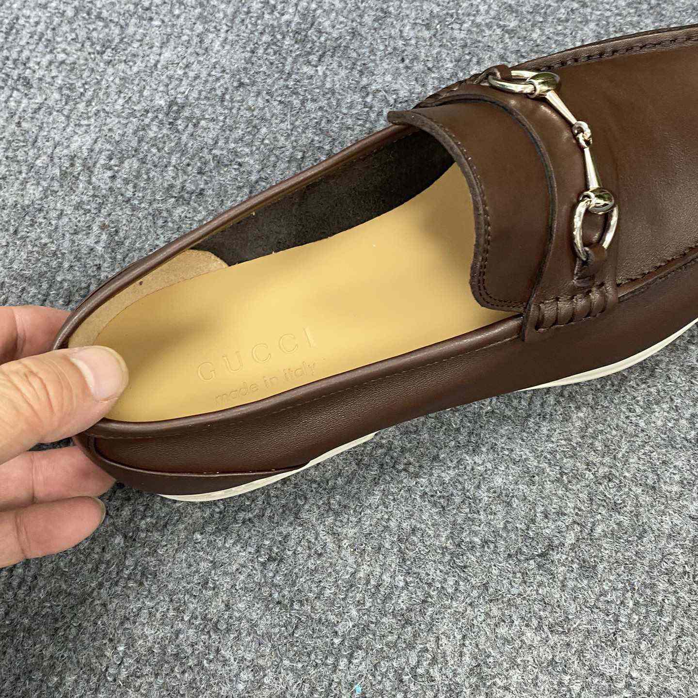 Gucci Men's Loafer With Horsebit - DesignerGu