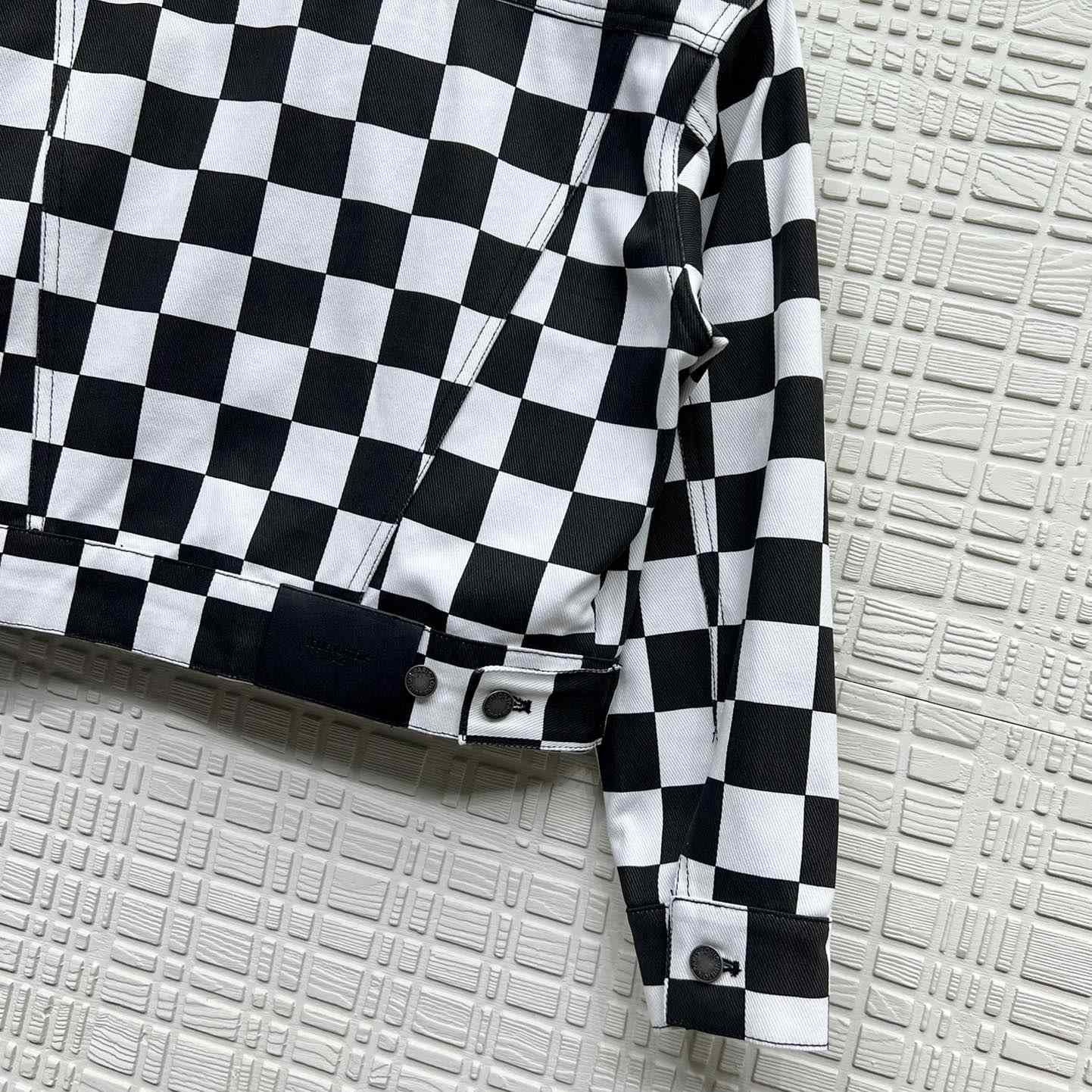 Louis Vuitton Cropped Damier Denim Jacket    1AGAC7 - DesignerGu